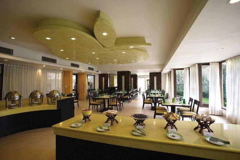 Готель Club Mahindra Snow Peaks Manali Екстер'єр фото