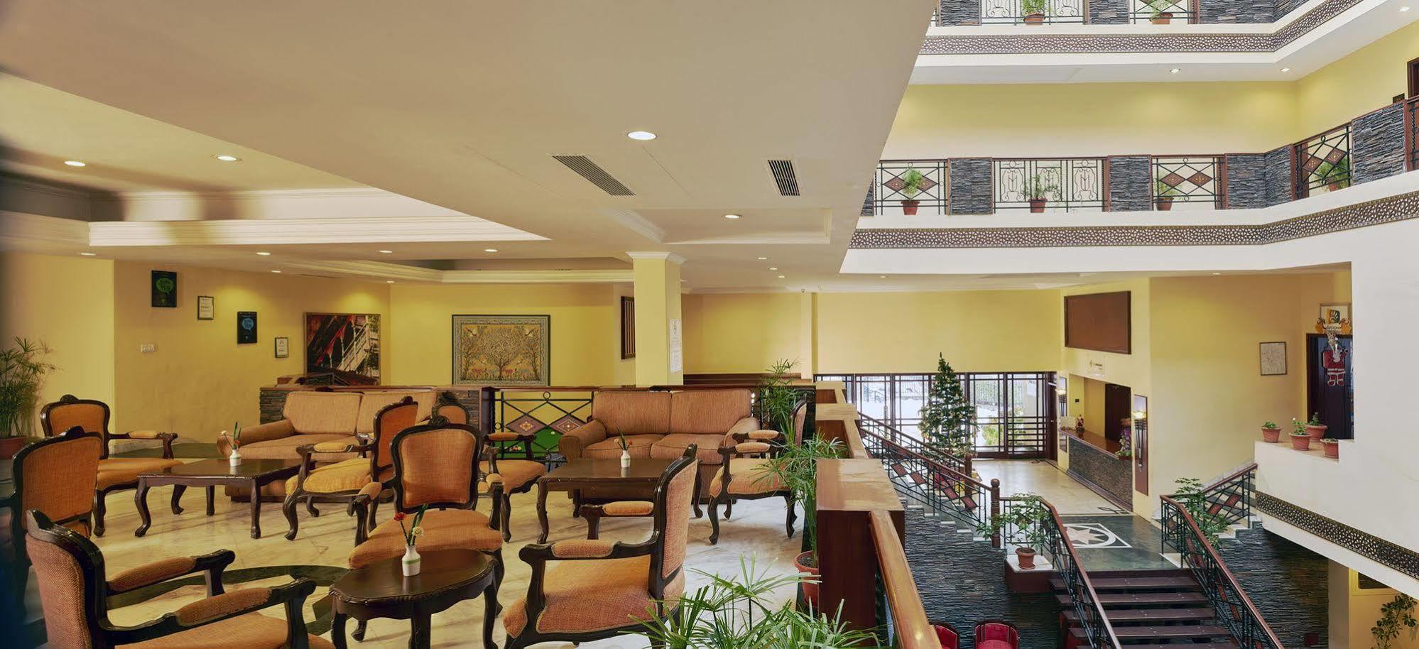Готель Club Mahindra Snow Peaks Manali Екстер'єр фото